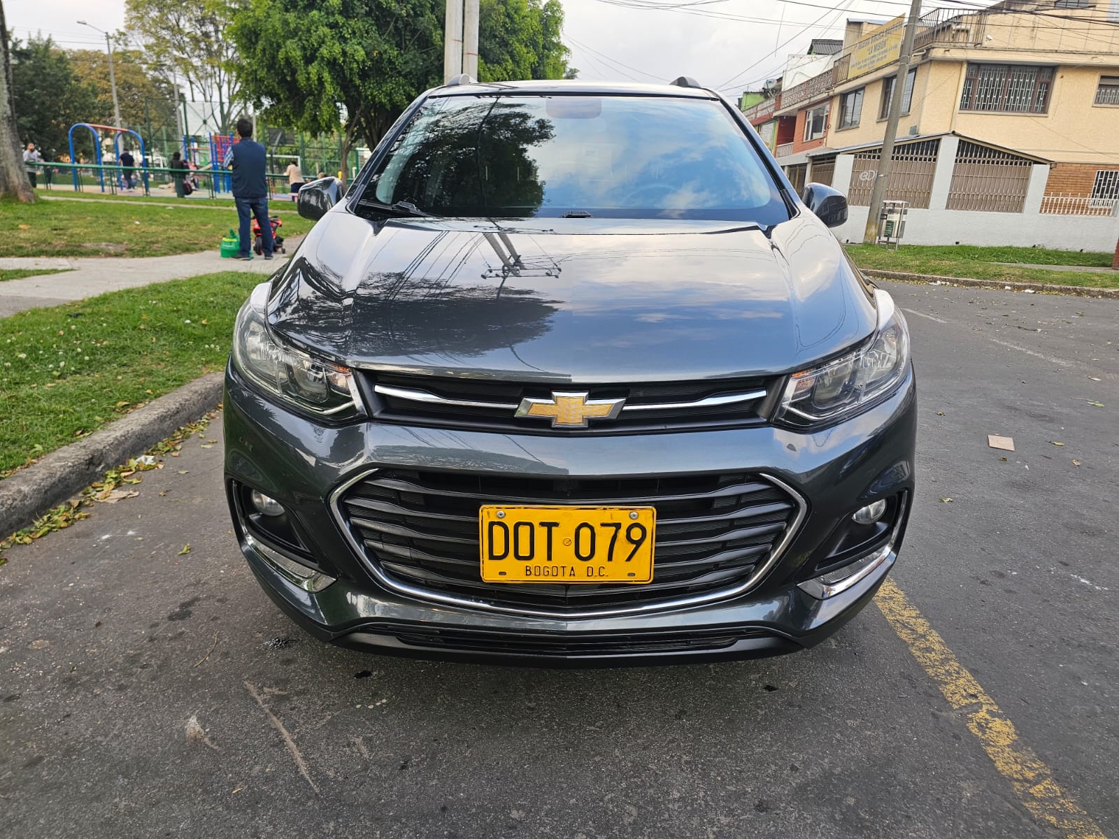 CHEVROLET TRACKER