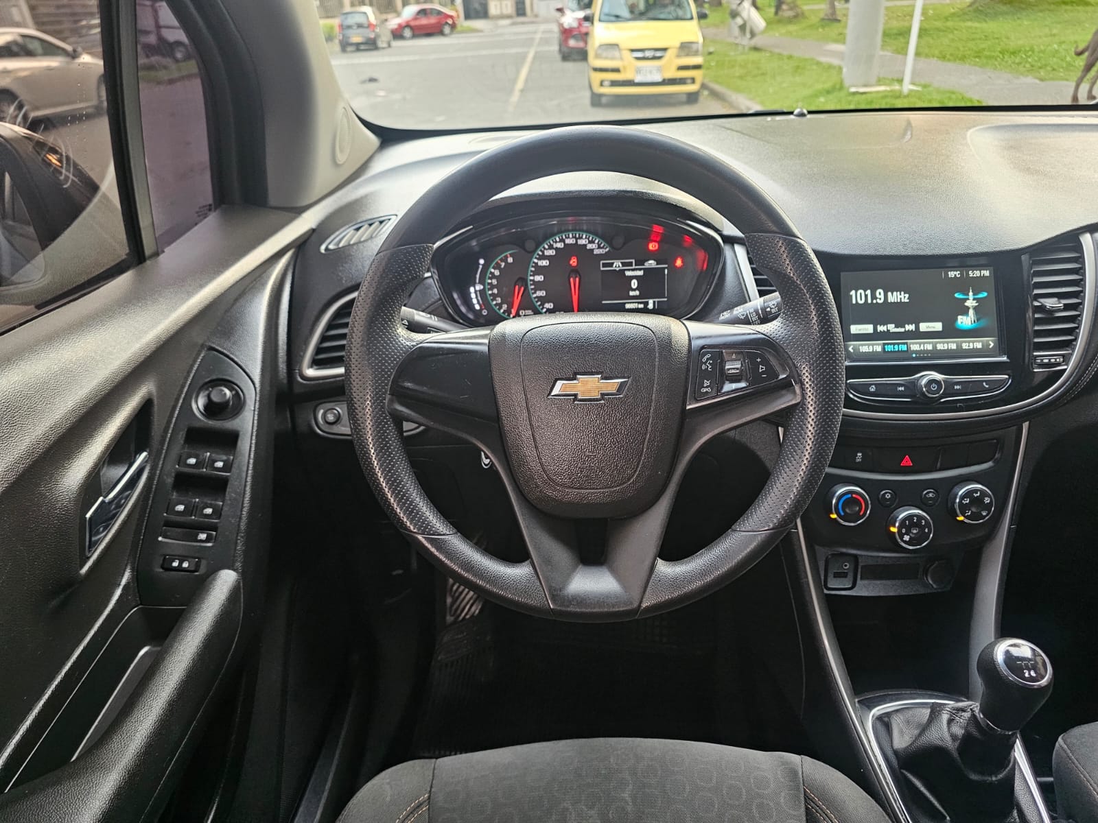CHEVROLET TRACKER