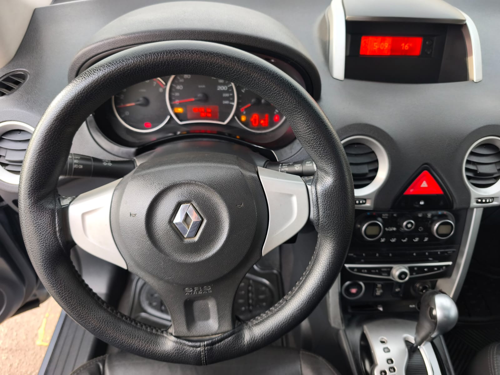 RENAULT KOLEOS PRIVILEGE