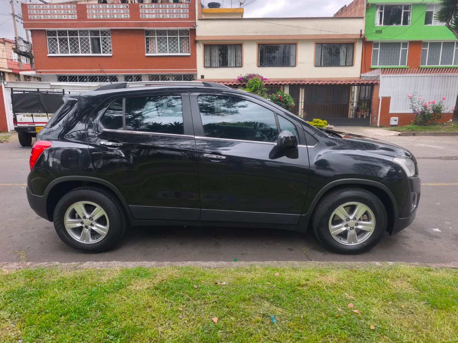 CHEVROLET TRACKER