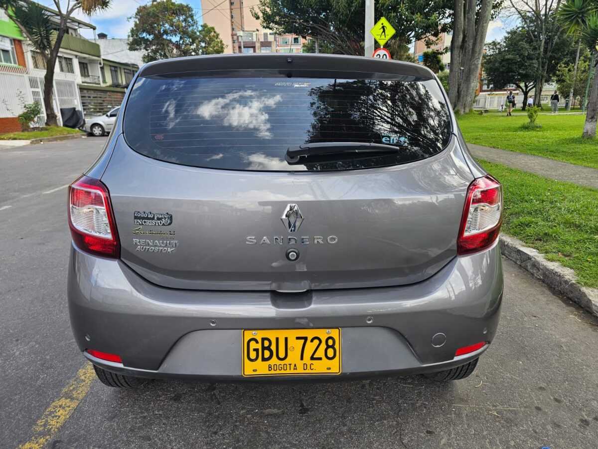 RENAULT SANDERO