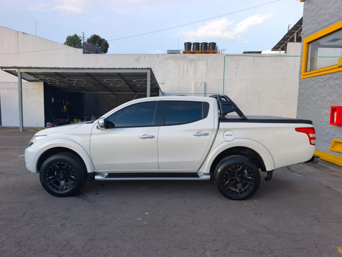 MITSUBISHI SPORTERO HIGH