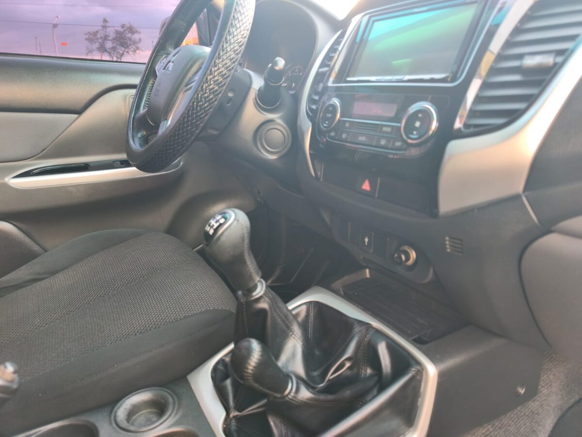 MITSUBISHI SPORTERO HIGH