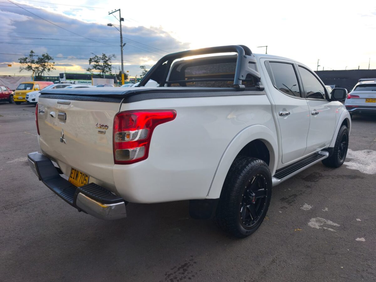 MITSUBISHI SPORTERO HIGH