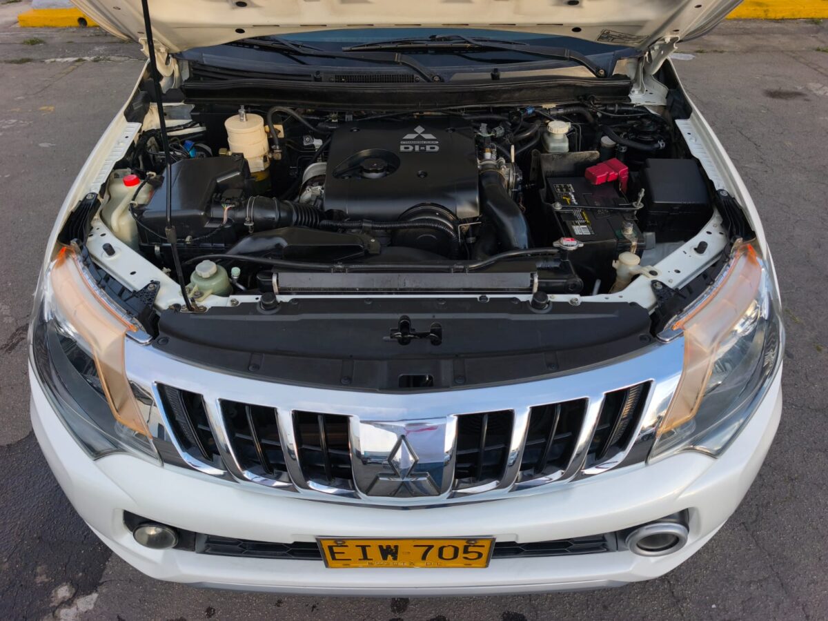 MITSUBISHI SPORTERO HIGH