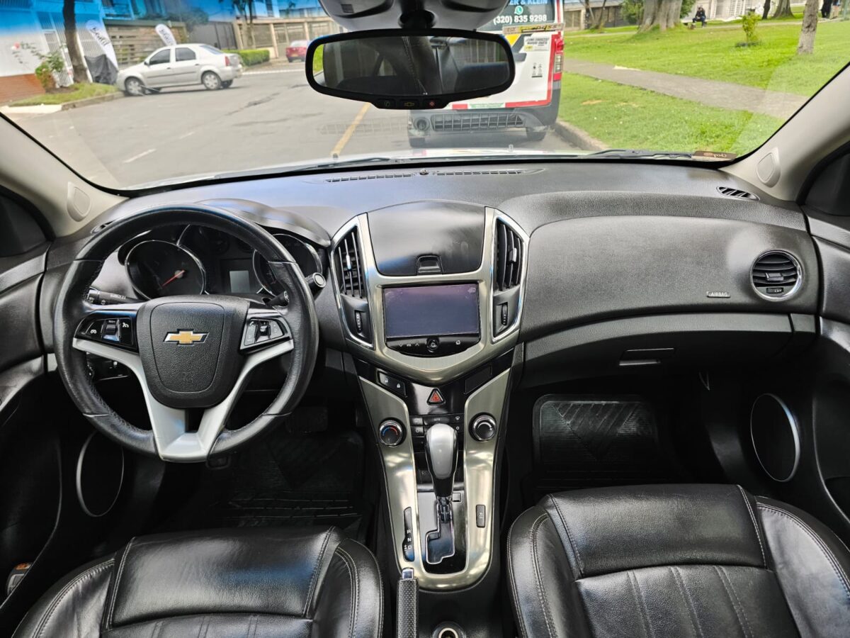CHEVROLET CRUZE