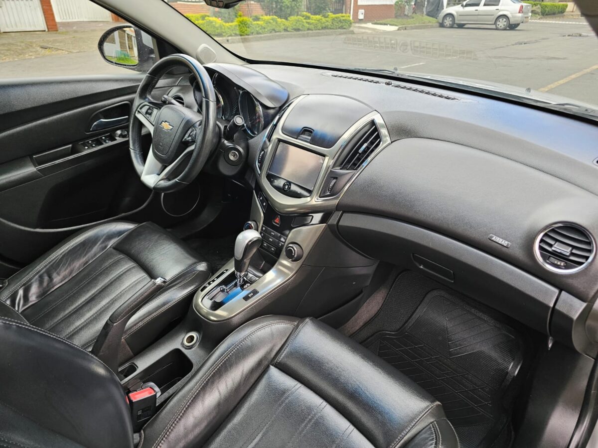 CHEVROLET CRUZE