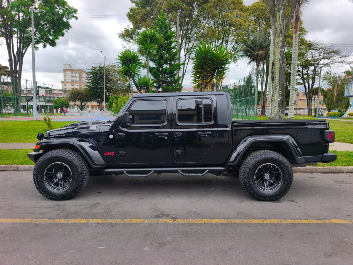 JEEP GLADIATOR