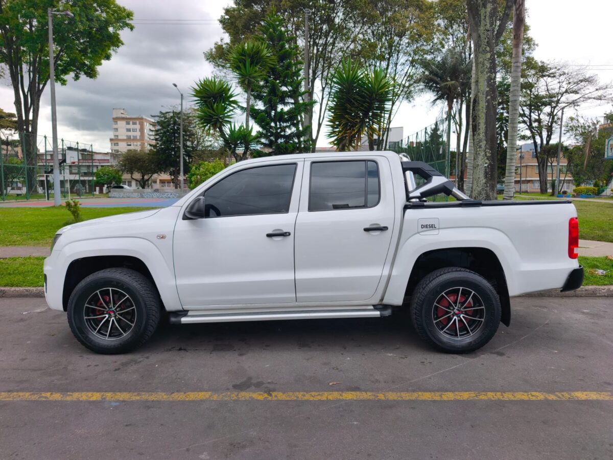 VOLKSWAGEN AMAROK TRENDLINE