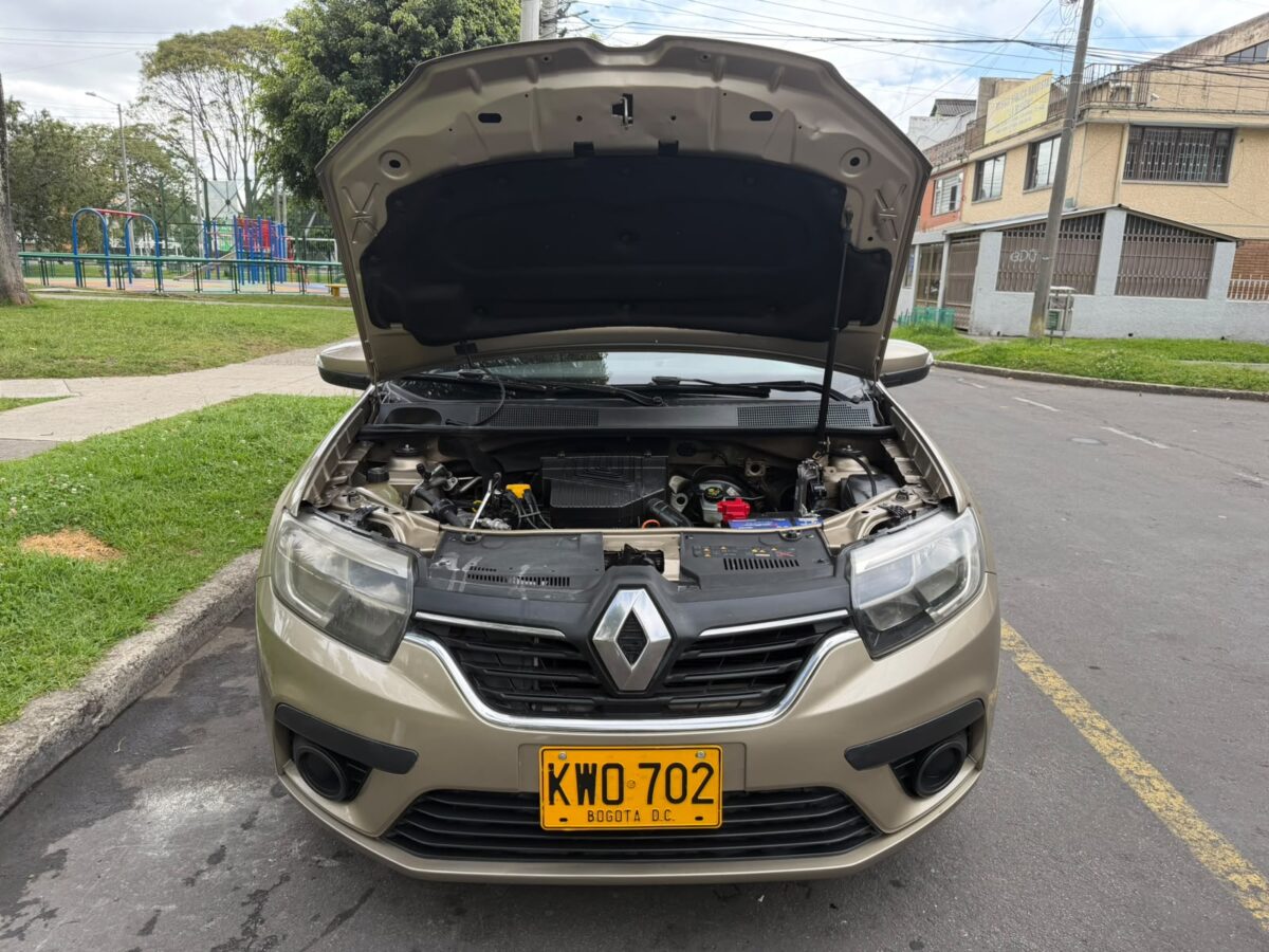 RENAULT LOGAN