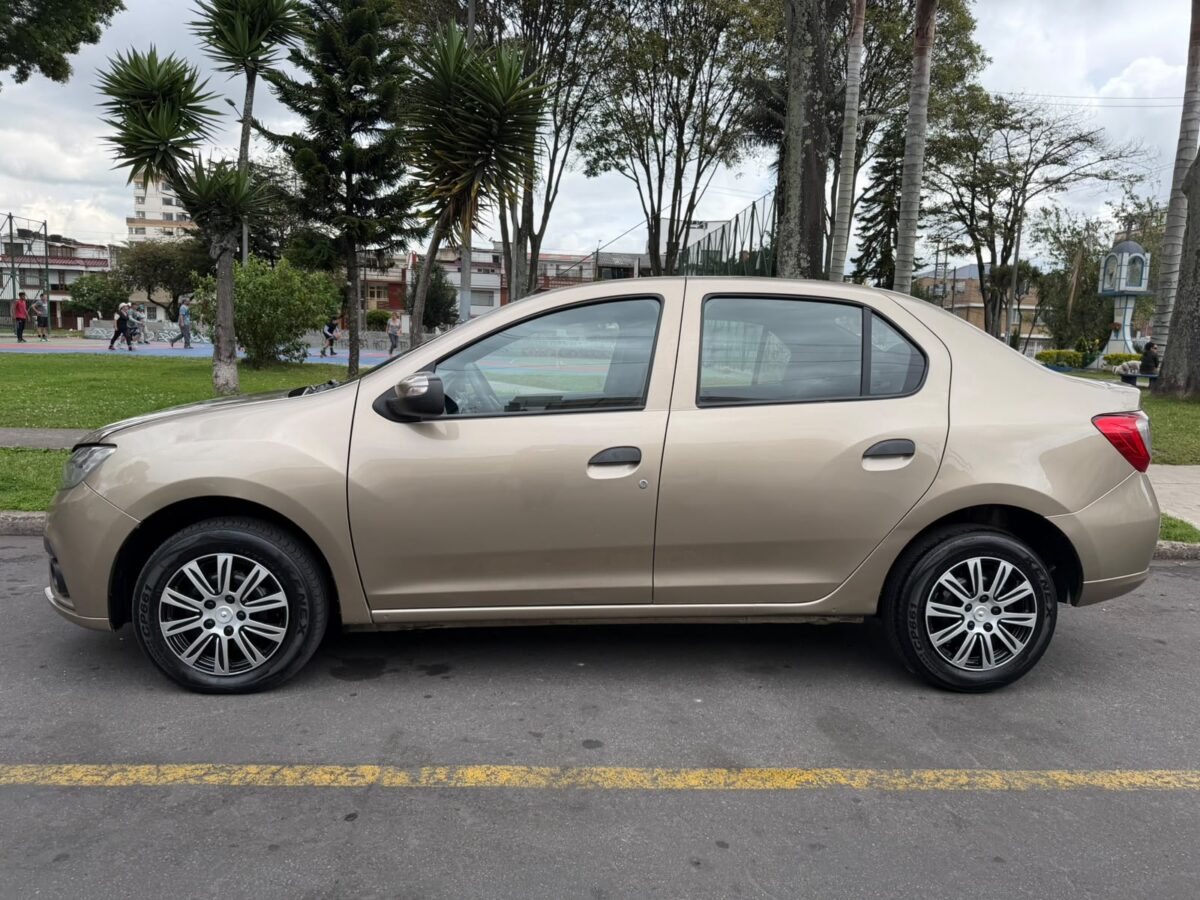 RENAULT LOGAN