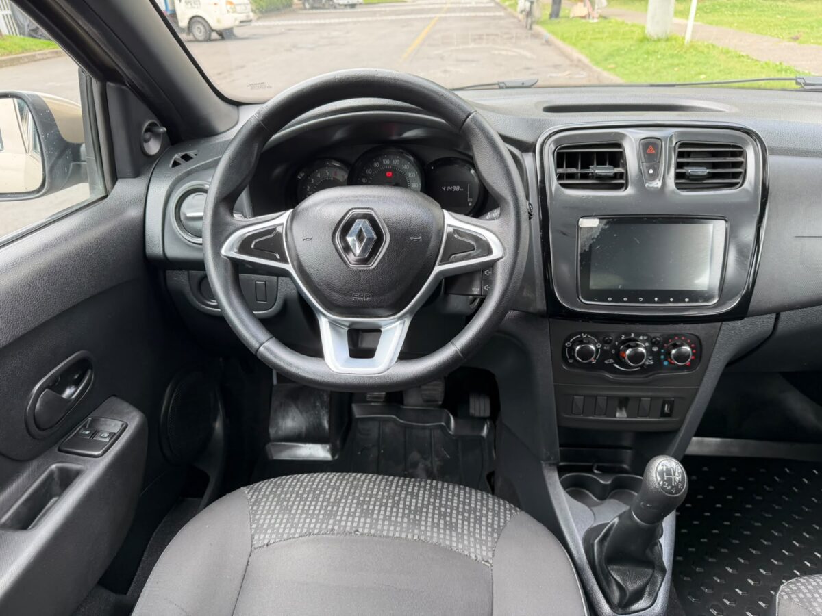 RENAULT LOGAN