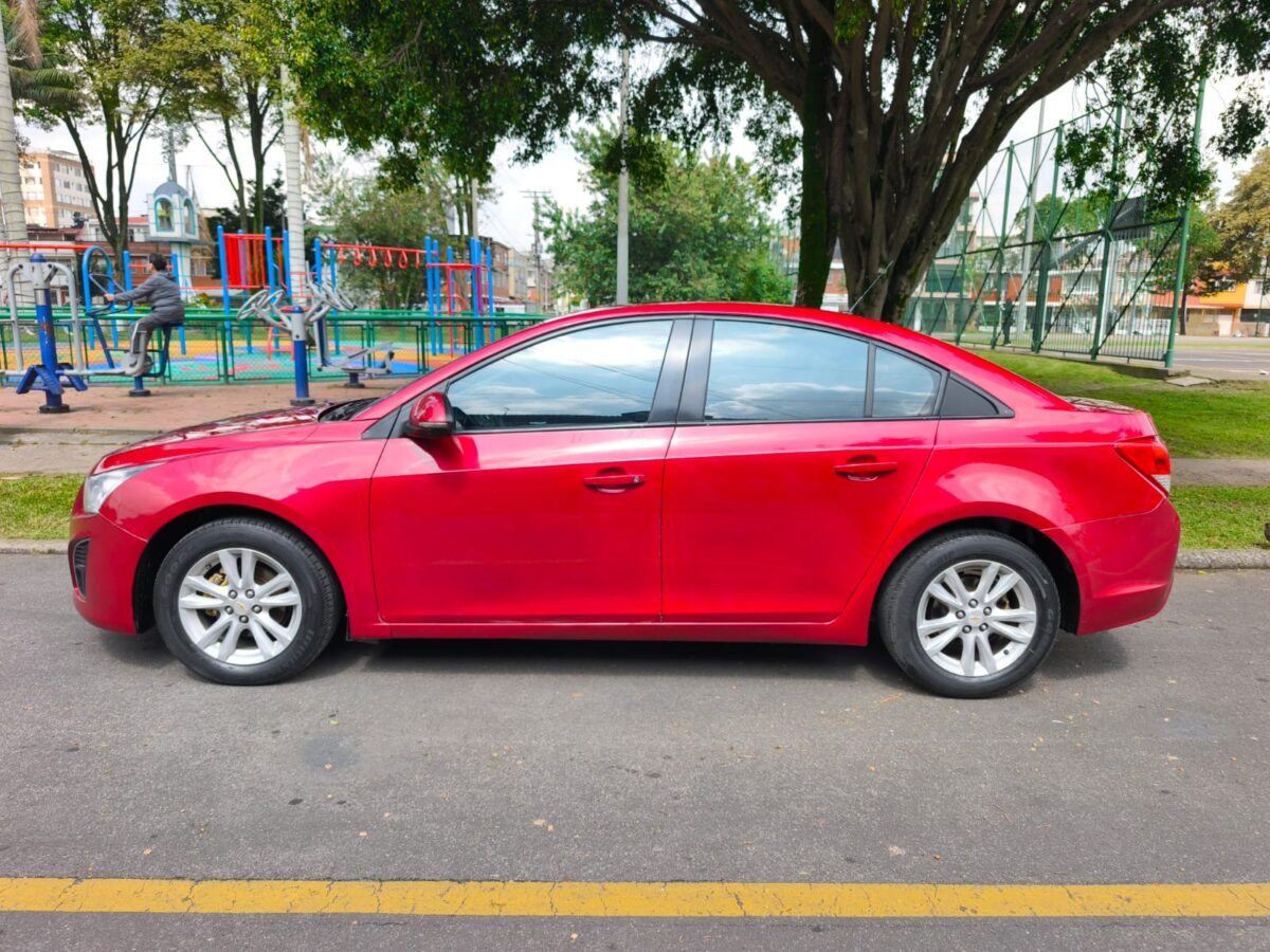 CHEVROLET CRUZE