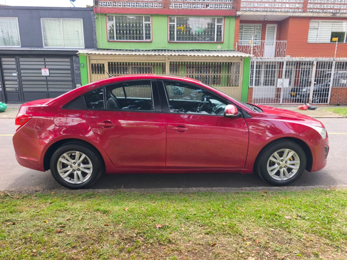 CHEVROLET CRUZE