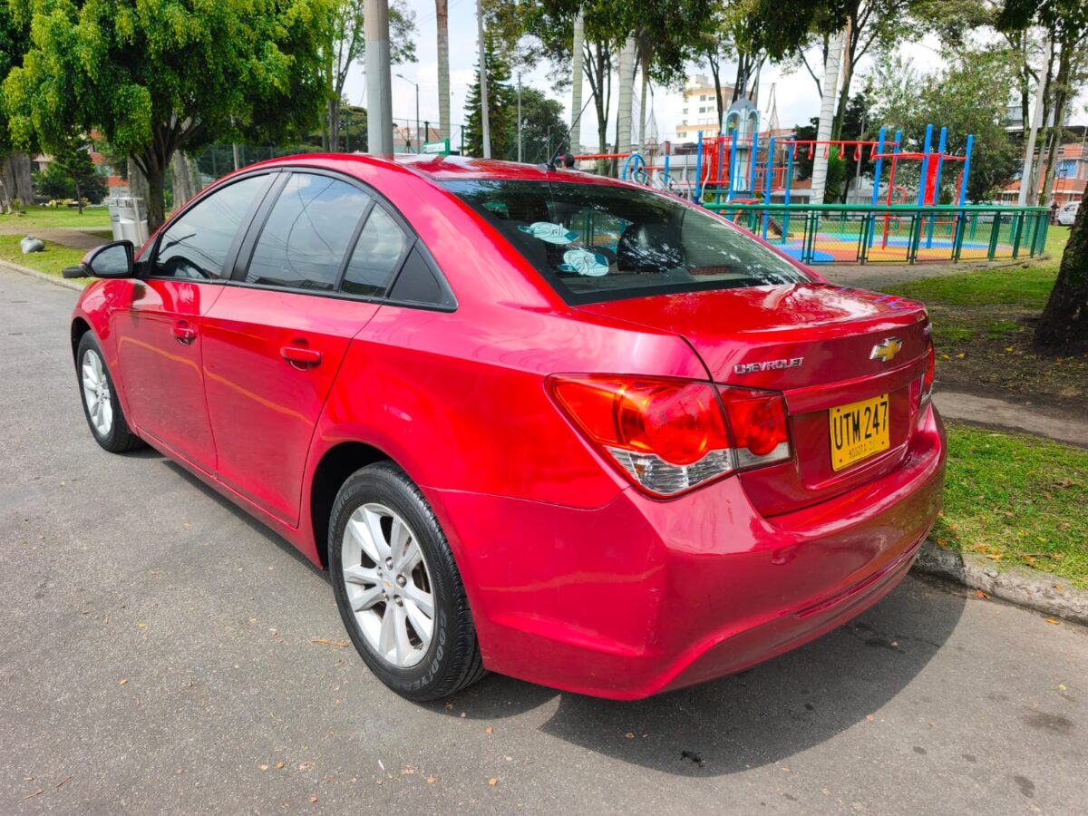 CHEVROLET CRUZE