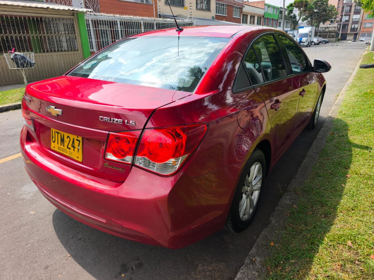 CHEVROLET CRUZE