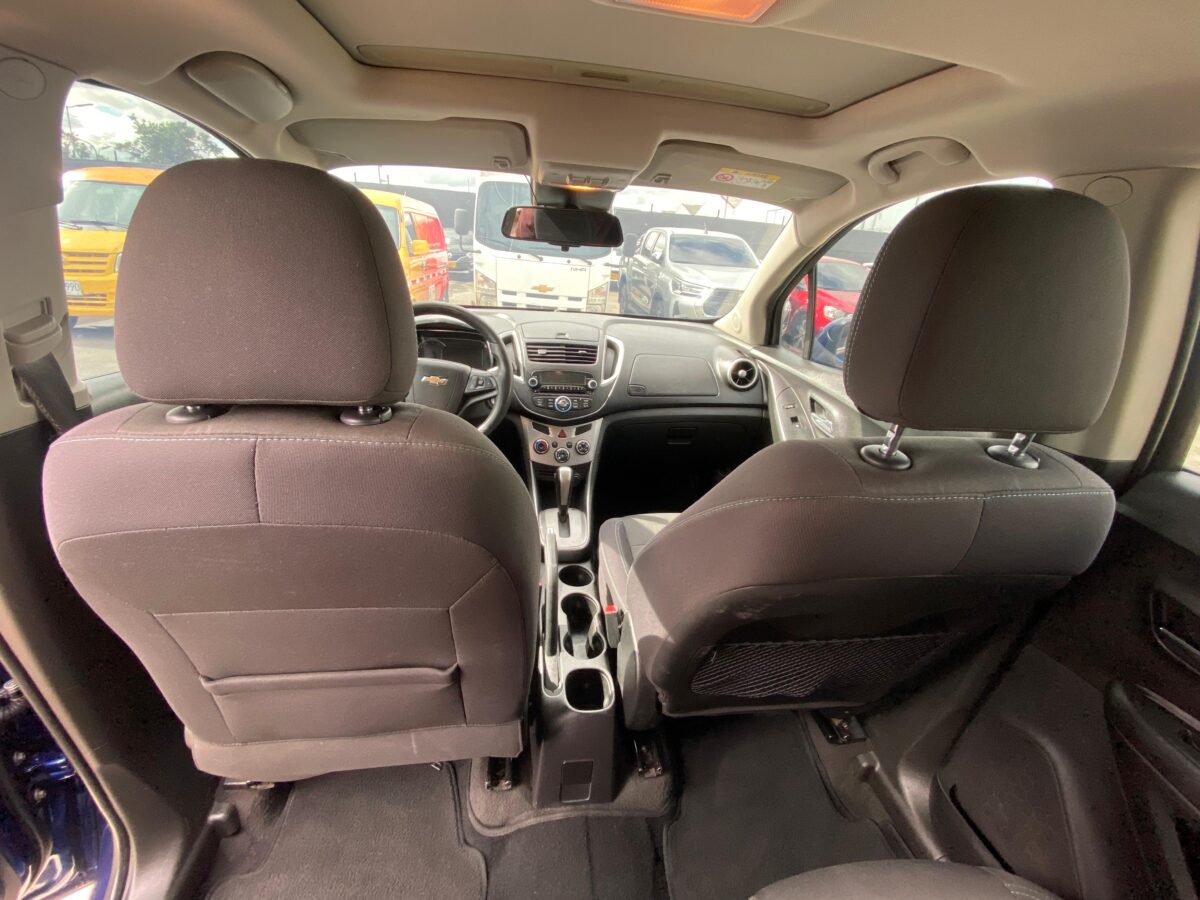 CHEVROLET  TRACKER