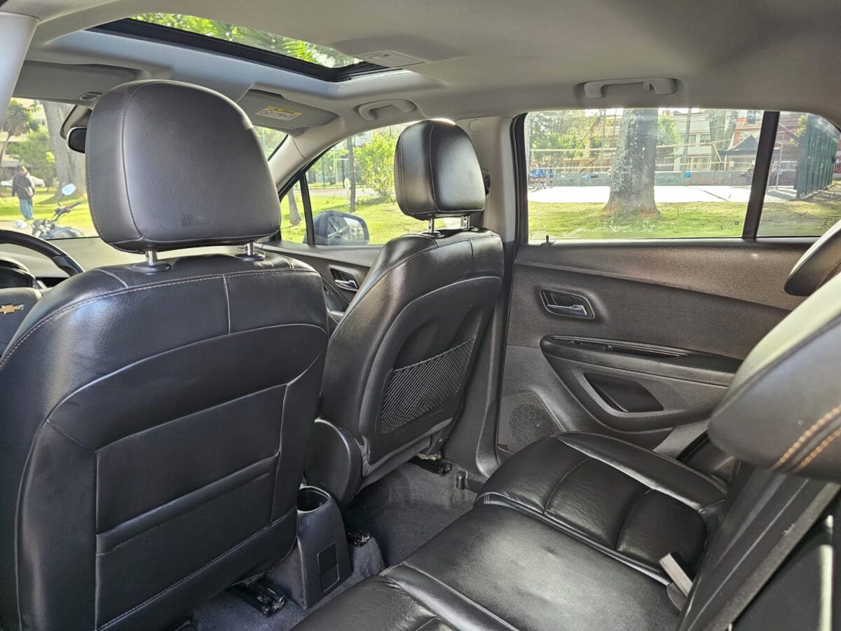 CHEVROLET TRACKER