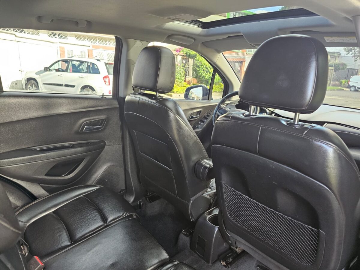 CHEVROLET TRACKER