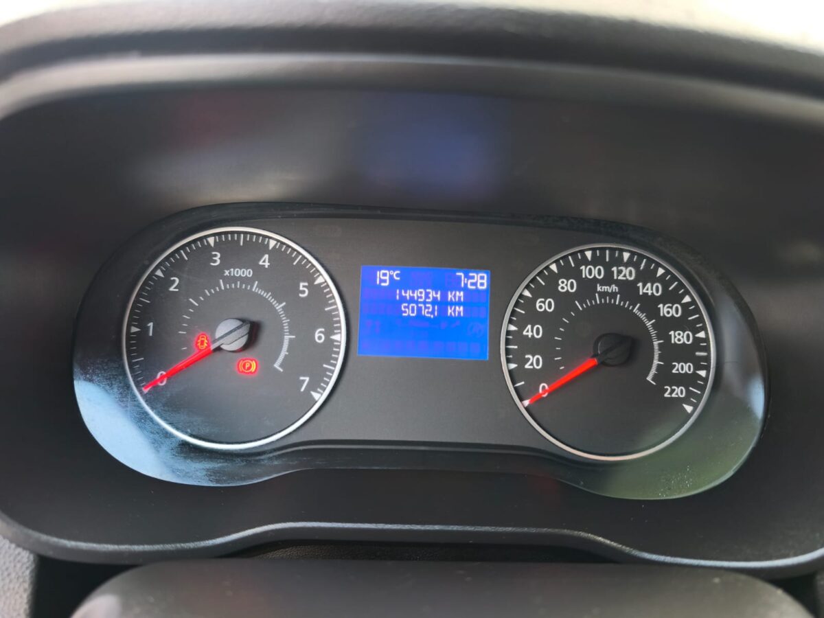 RENAULT DUSTER