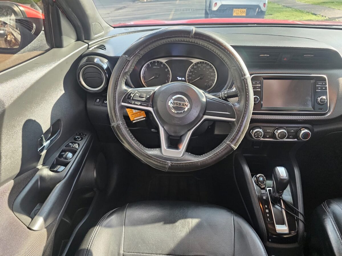 NISSAN KICKS